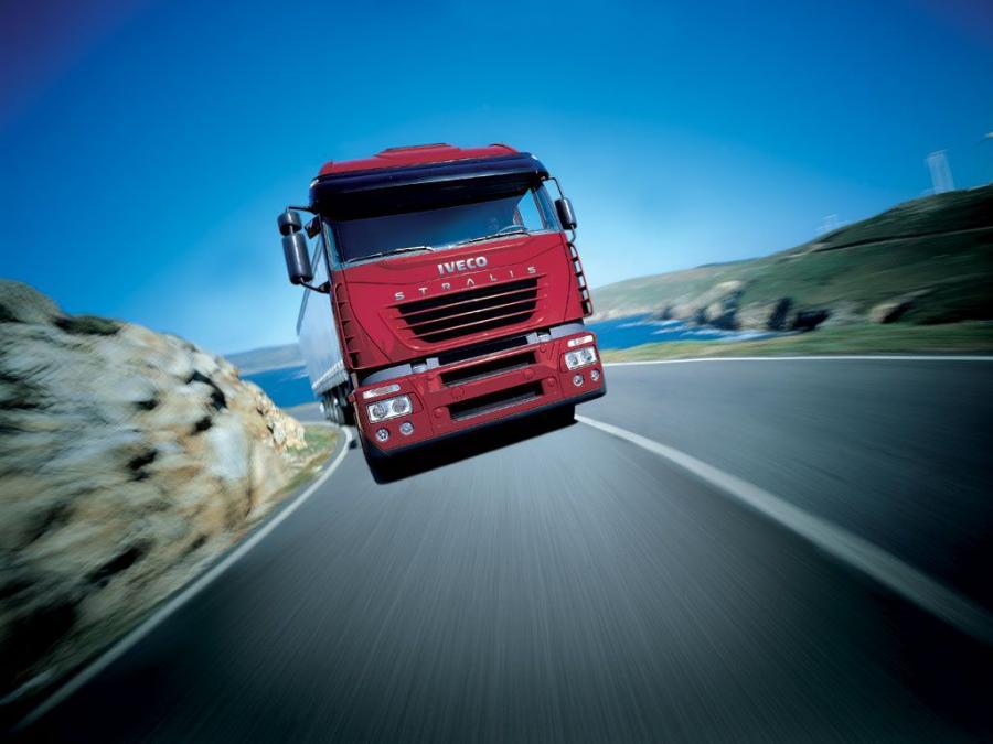  Iveco Stralis 2002 года  (фото 2 из 19)
